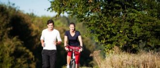 Běh nebo jízda na kole - co je účinnější pro spalování tuků