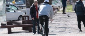 Mohou cyklisté jezdit po chodnících: funkce a zákazy