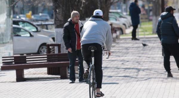 Mohou cyklisté jezdit po chodnících: funkce a zákazy